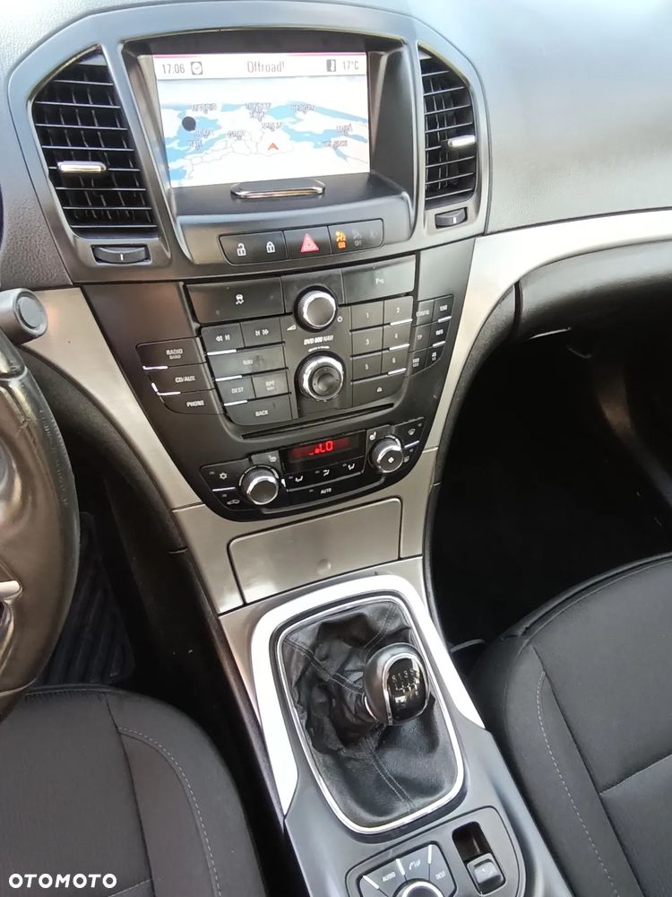 Opel Insignia 1.8 - 15