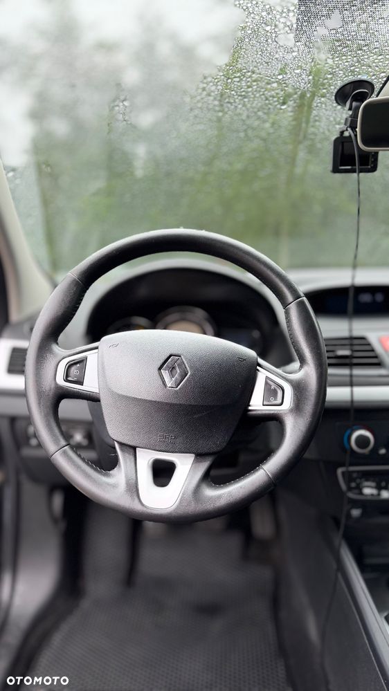 Renault Megane 1.6 16V Dynamique Euro5 - 11