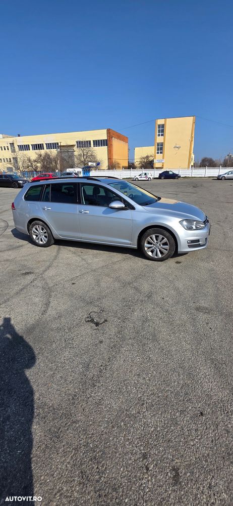 Volkswagen Golf 1.6 TDI BlueMotion Technology Lounge - 40