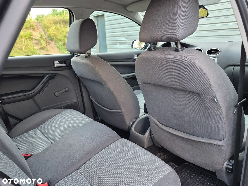 Ford Focus 1.6 16V Fun - 18