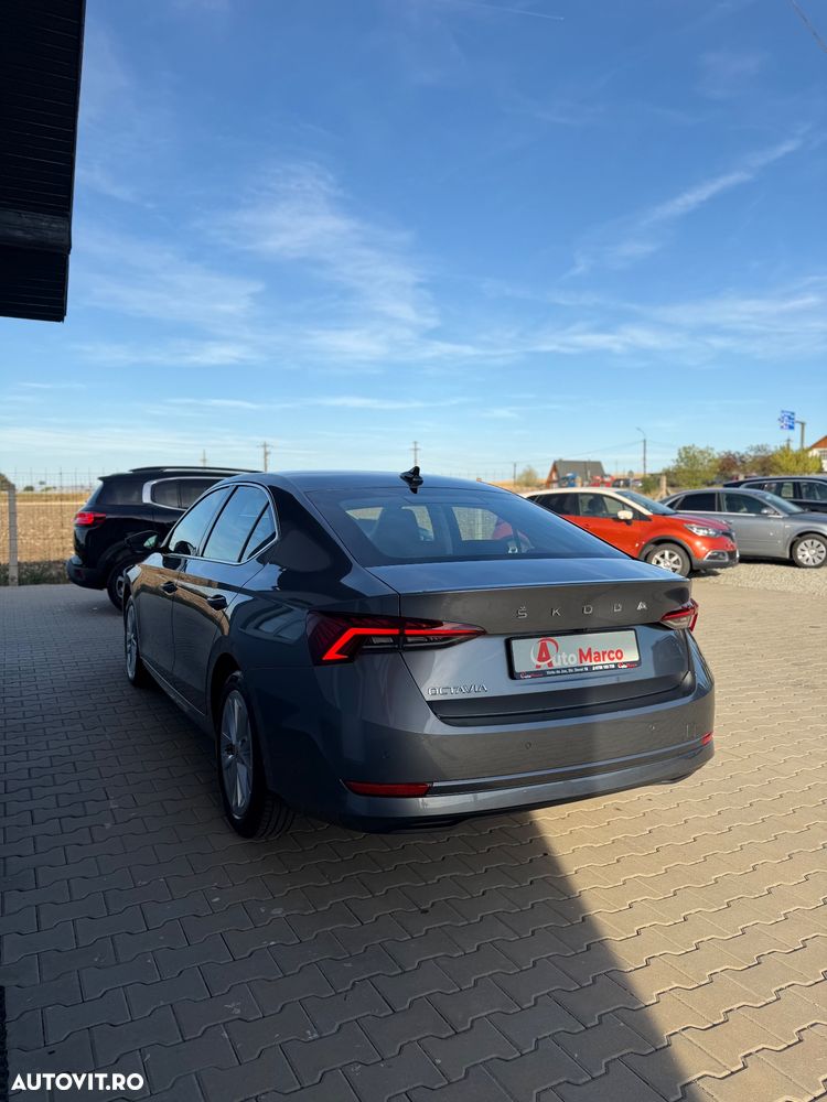 Skoda Octavia 2.0 TDI (Green tec) DSG Style - 4