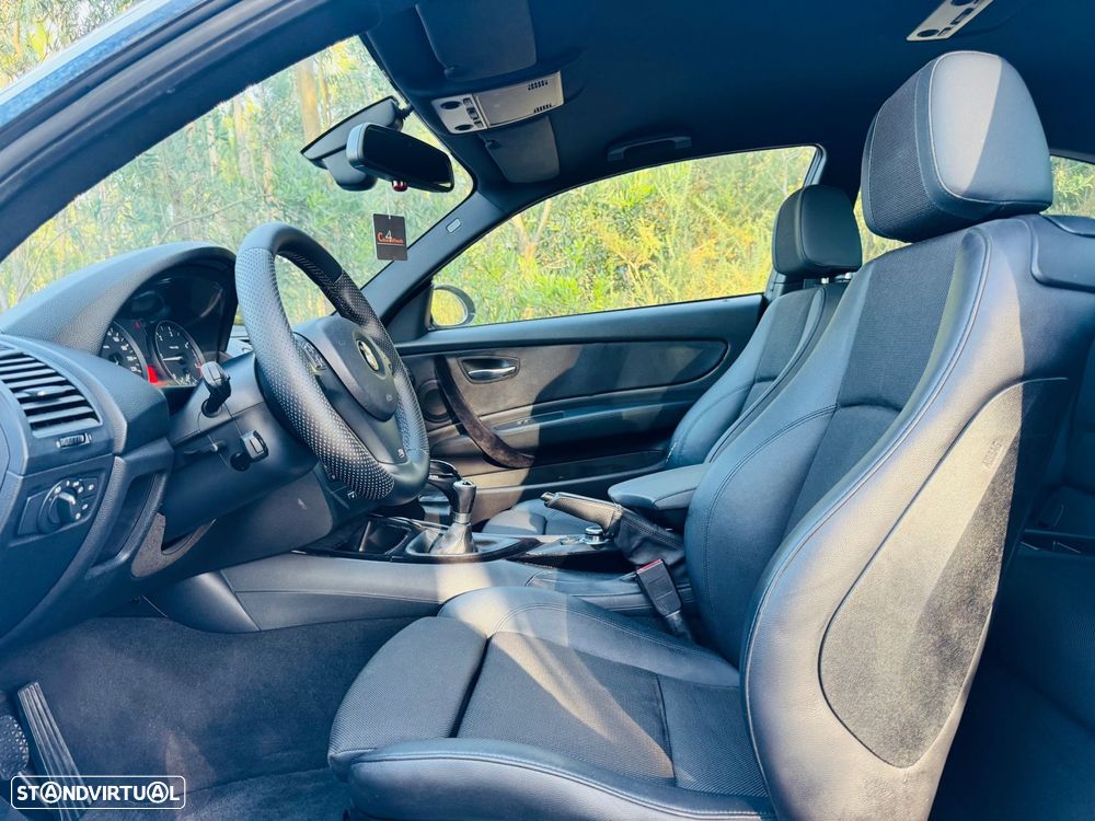 BMW 118 d Pack M - 19