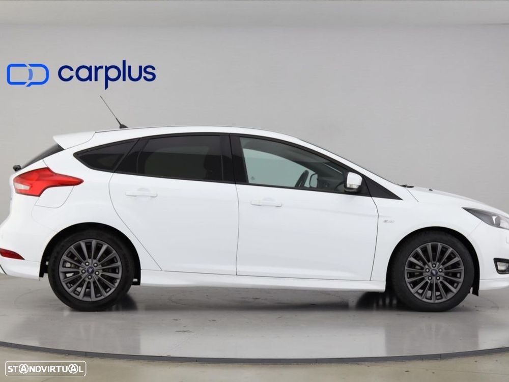 Ford Focus 1.0 EcoBoost ST-Line - 8
