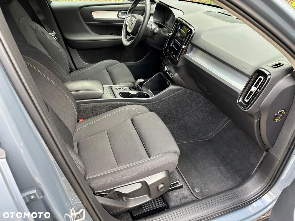 Volvo XC 40 T3 Momentum - 12