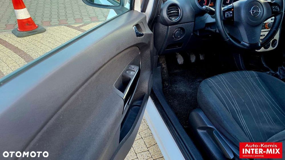 Opel Corsa - 18