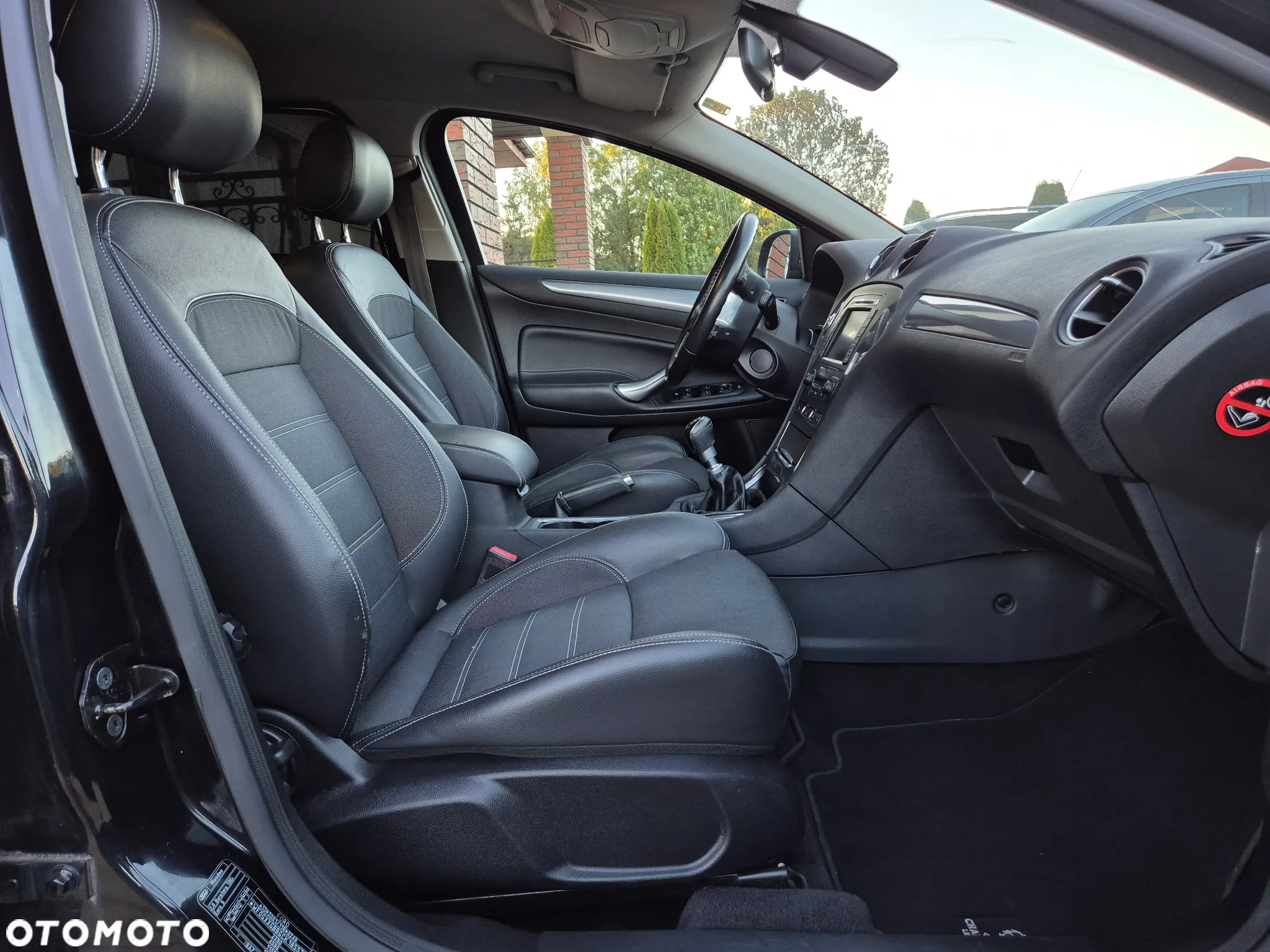 Ford Mondeo 2.0 TDCI Champions Edition - 22
