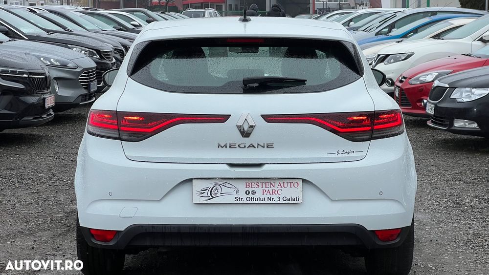 Renault Megane TCE 140 GPF Zen - 25