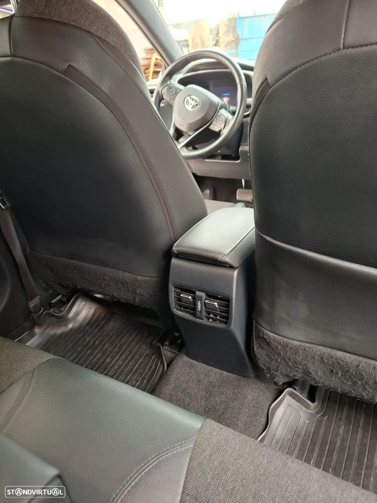 Toyota Corolla Touring Sports 1.8 Hybrid Comfort+P.Sport - 27