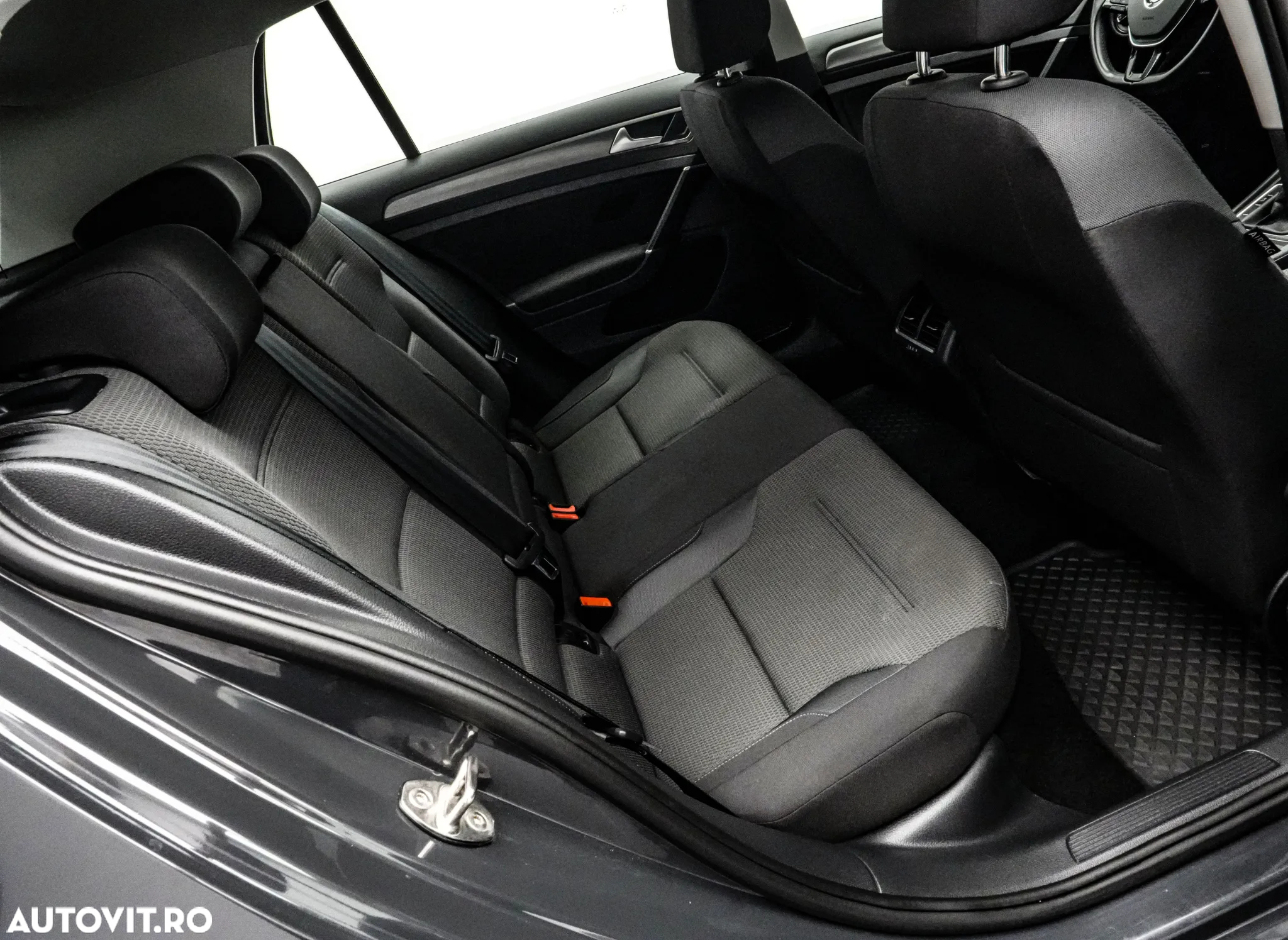 Volkswagen Golf 1.6 TDI Trendline - 15