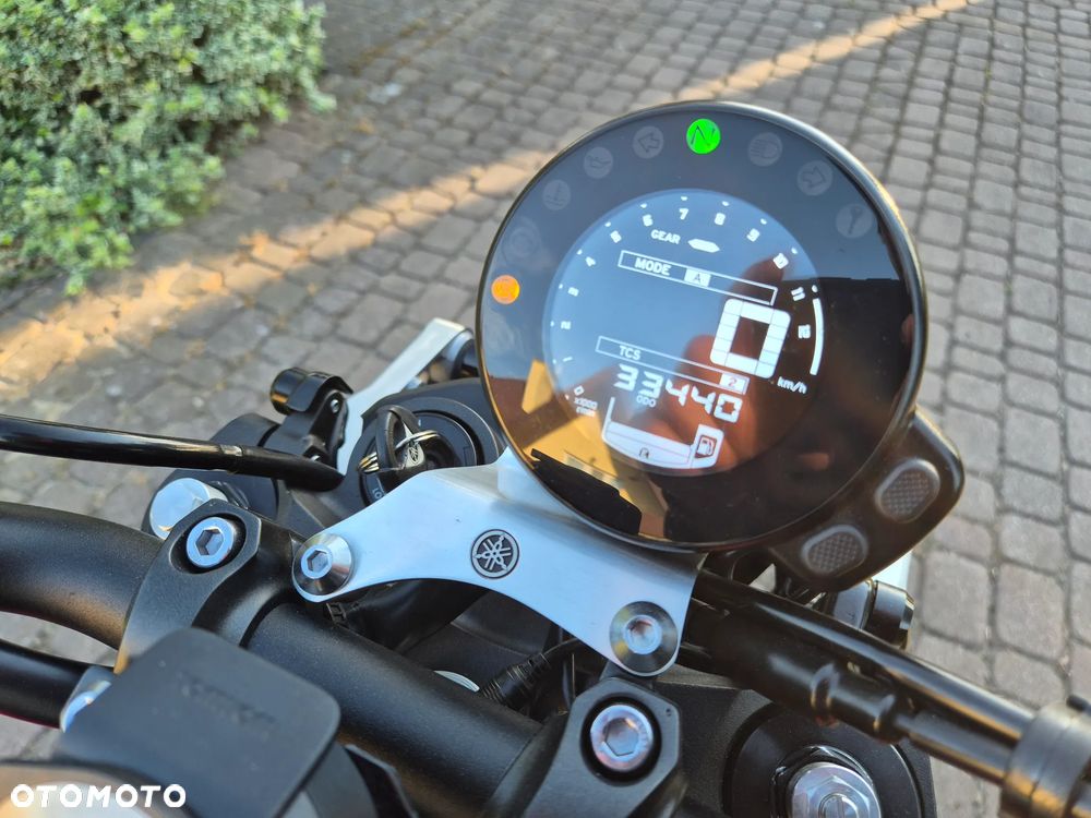 Yamaha XSR - 15