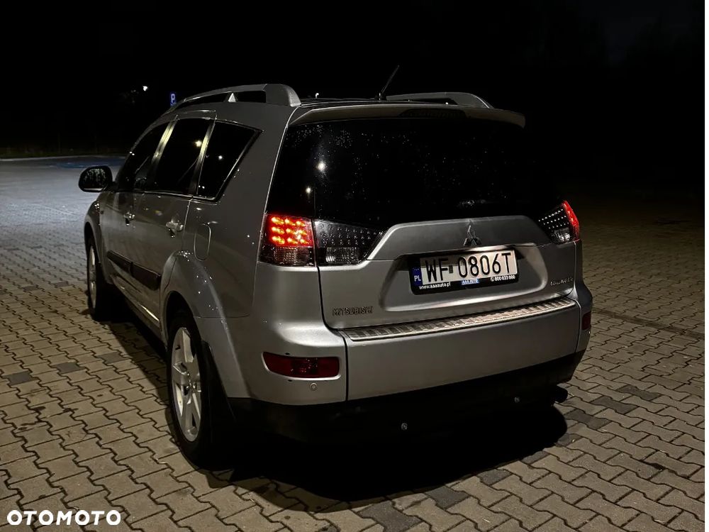 Mitsubishi Outlander 2.2 DID Intense + - 4