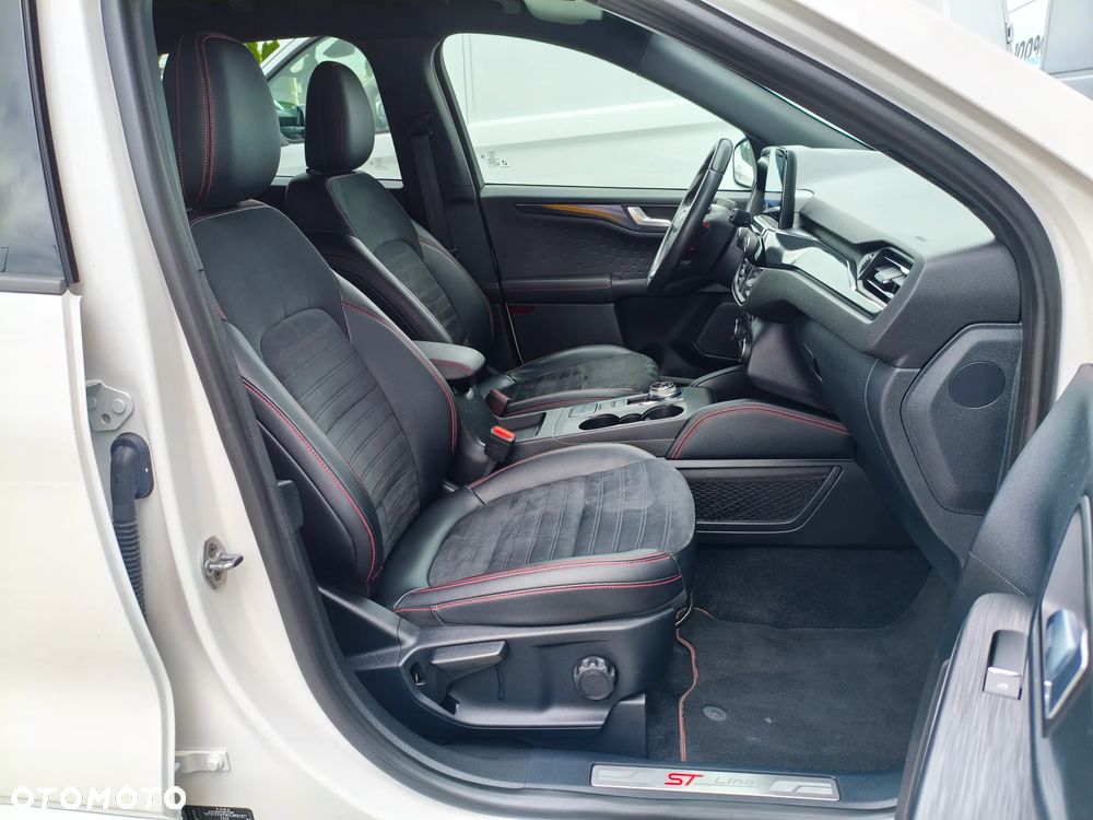 Ford Kuga 2.5P PHEV FWD ST-Line X - 11