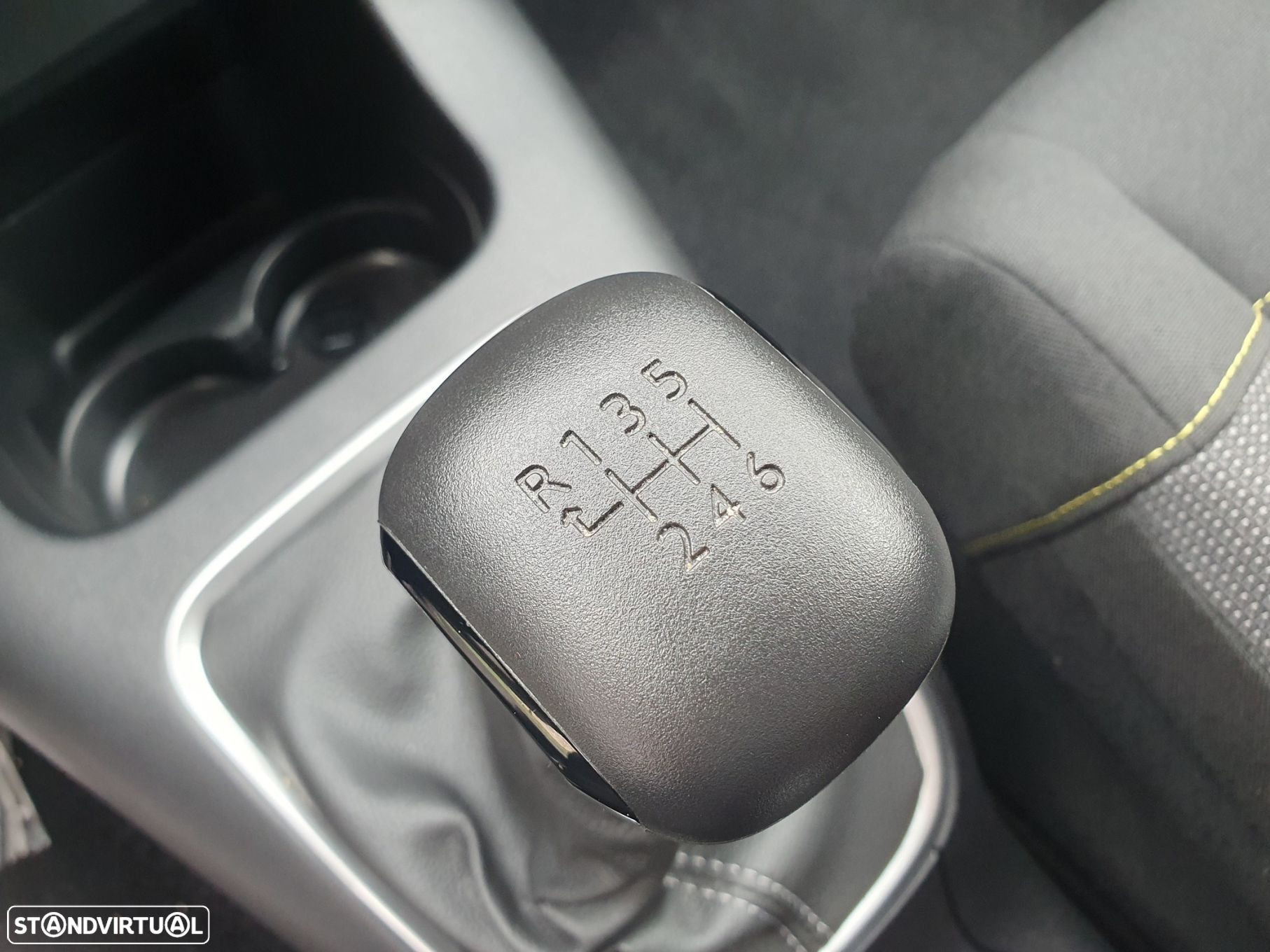 Citroën C3 1.2 PureTech C-Series - 15