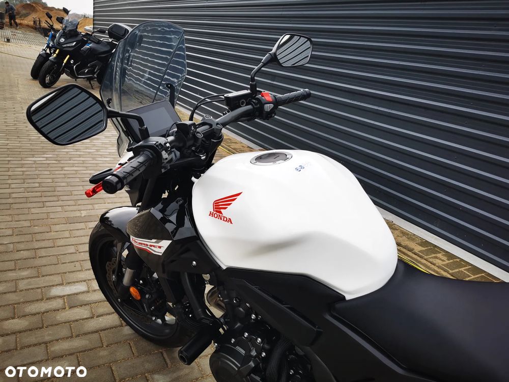 Honda Hornet - 23