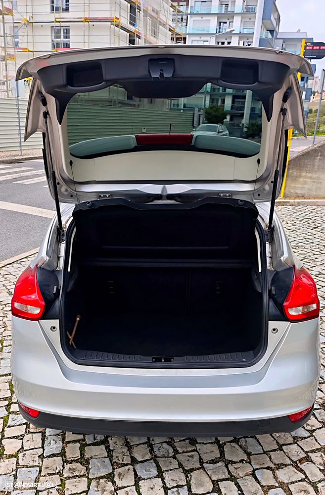 Ford Focus 1.5 TDCi Titanium - 12