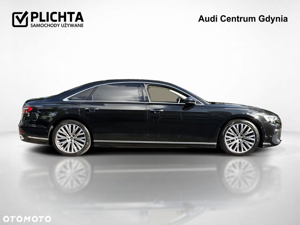 Audi A8 - 8