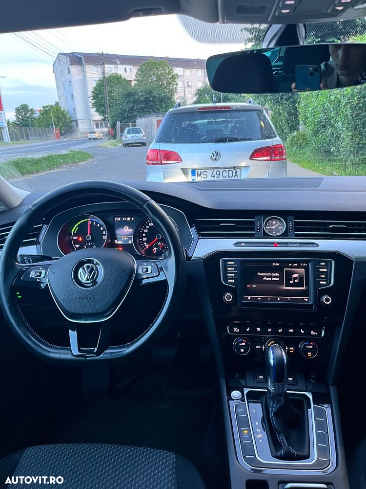 Volkswagen Passat Standard - 5