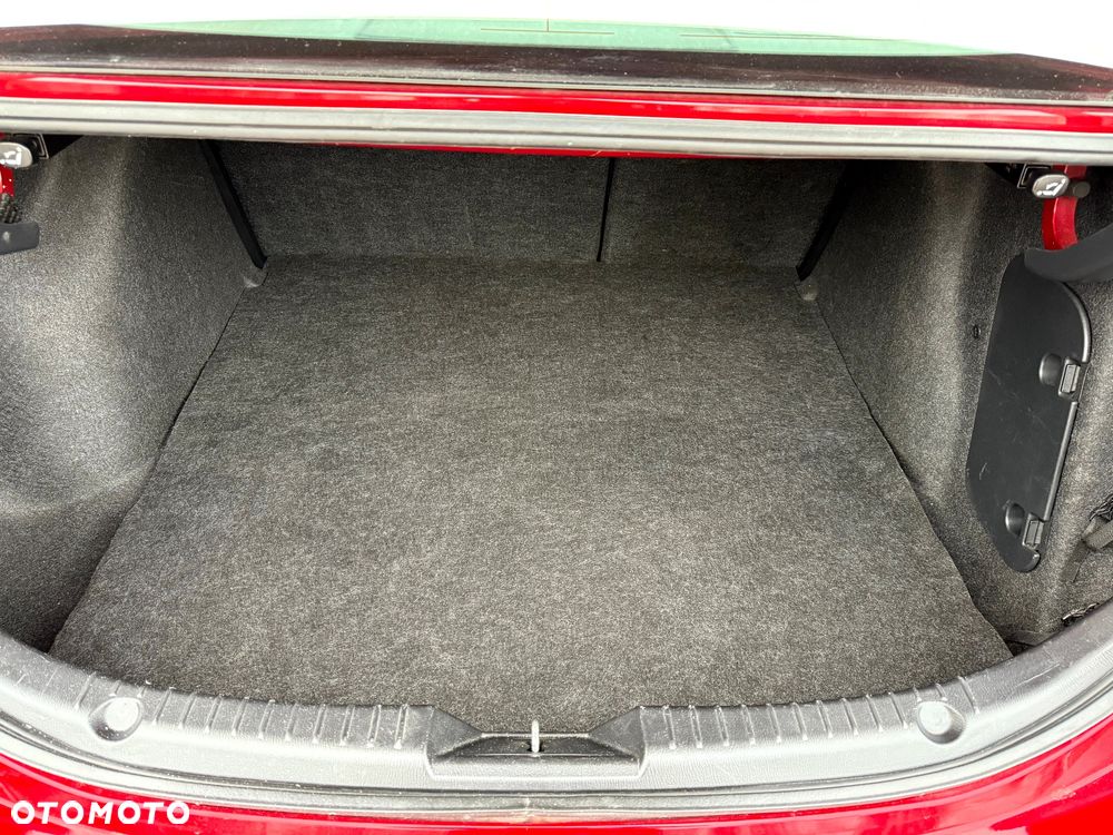 Mazda 3 SKYACTIV-G 120 Urban Limited - 30