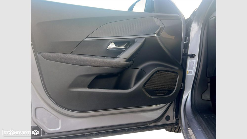 Peugeot 2008 1.2 PureTech Style - 12