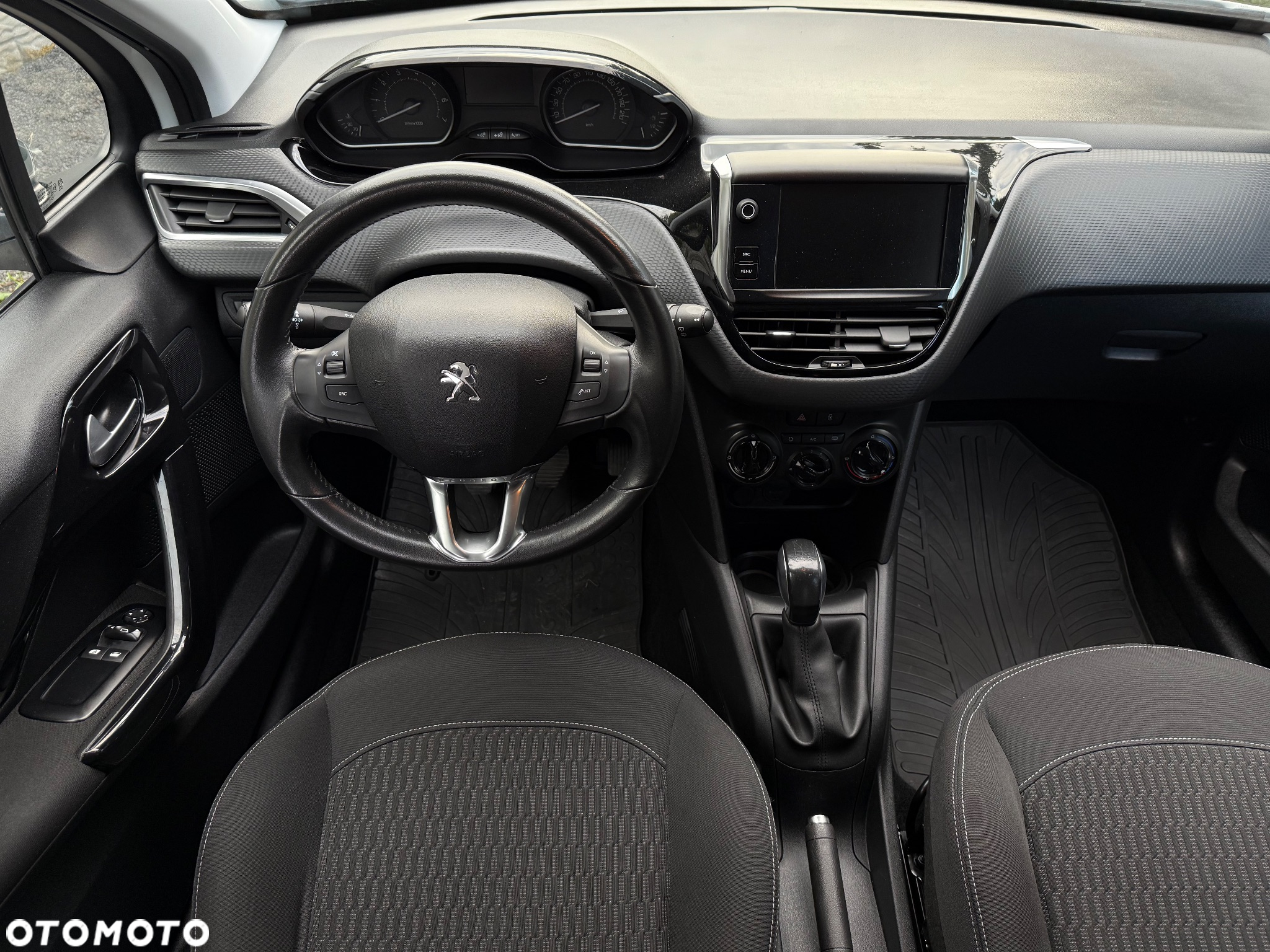 Peugeot 208 1.2 PureTech Style - 30