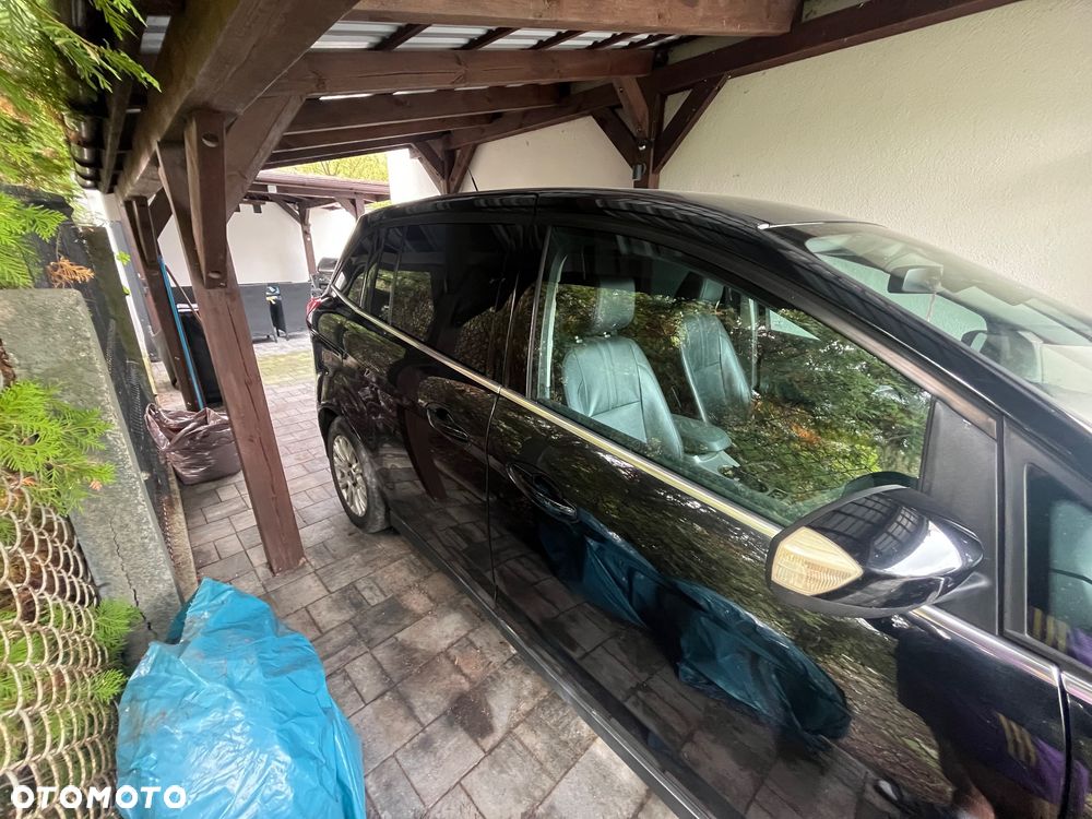 Ford Grand C-MAX - 13