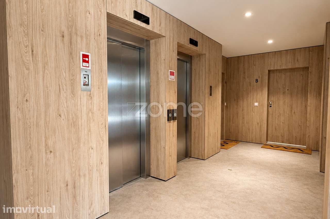 Apartamento T2 novo, com terraço e piscina, em Ponta Delgada - Grande imagem: 5/39