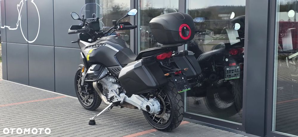 Moto Guzzi Stelvio - 26