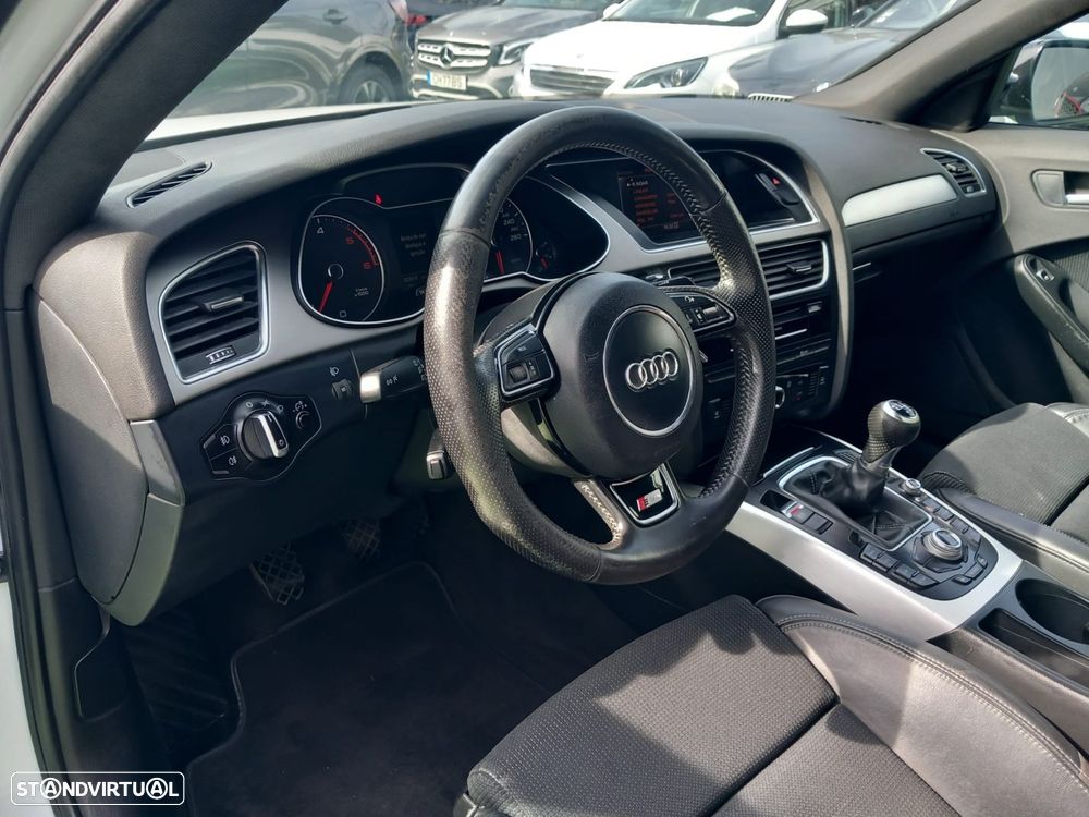 Audi A4 2.0 TDI S-line - 8