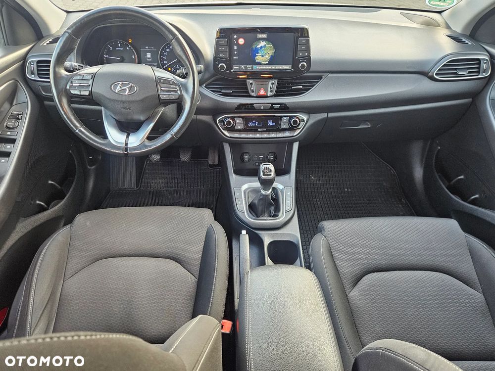 Hyundai i30 1.6 CRDI Intro Edition - 27