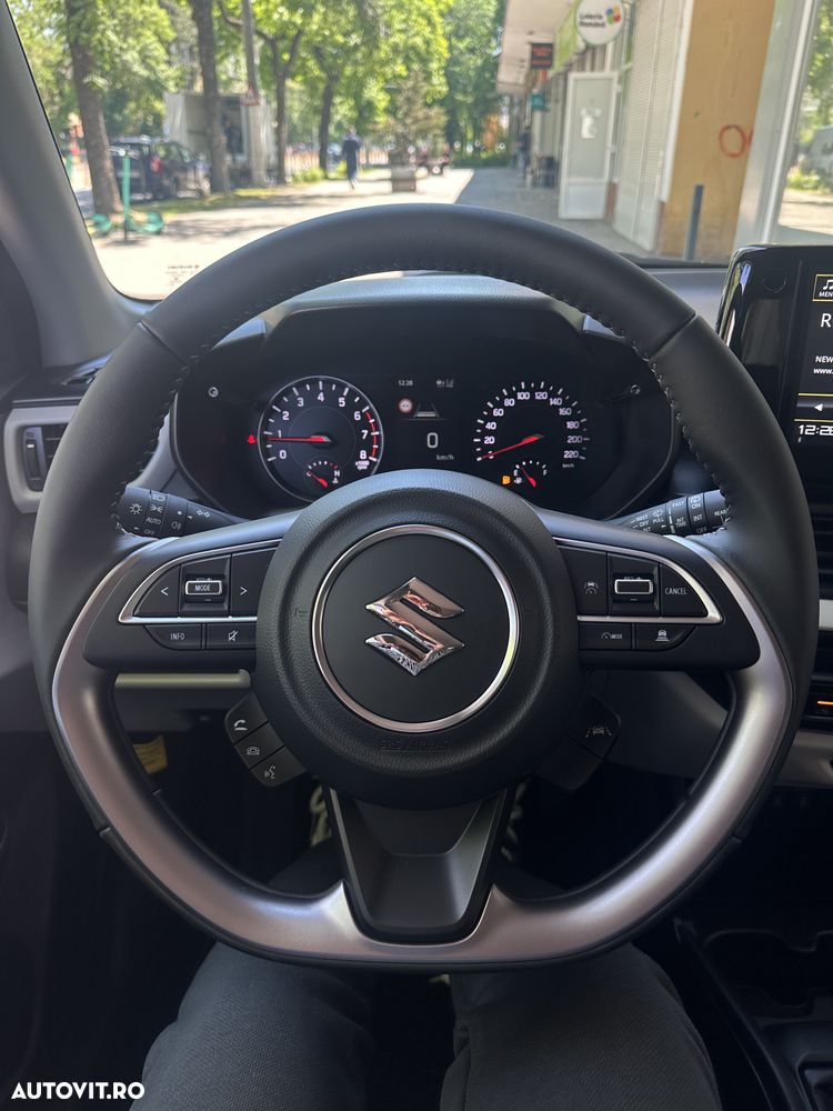 Suzuki Swift 1.2 Dualjet Hybrid Comfort+ - 11