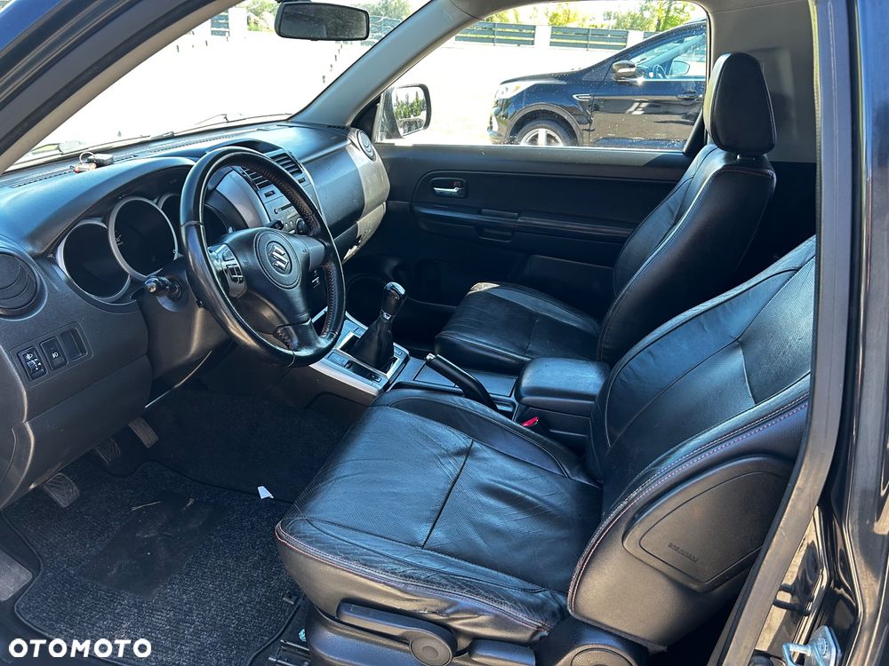 Suzuki Grand Vitara 1.6 De luxe - 17