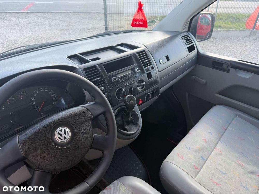 Volkswagen Transporter - 22