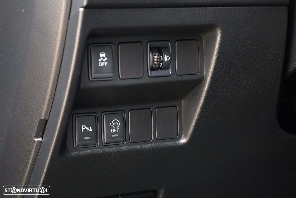 Nissan Qashqai 1.5 dCi N-Connecta RS - 12