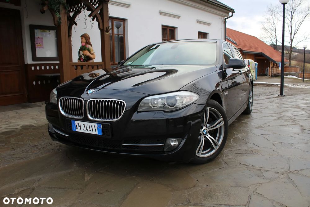 BMW Seria 5 520d Sport-Aut - 3