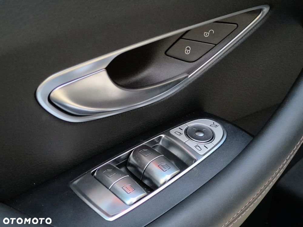 Mercedes-Benz Klasa E AMG 53 Coupe 4-Matic+ 9G-TRONIC - 21