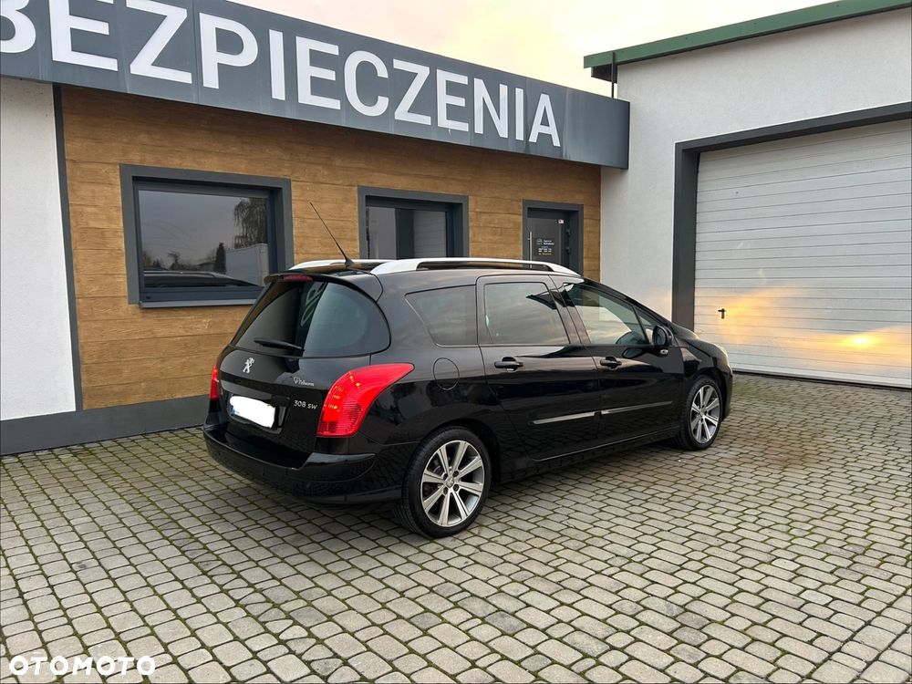 Peugeot 308 2011 photo 3