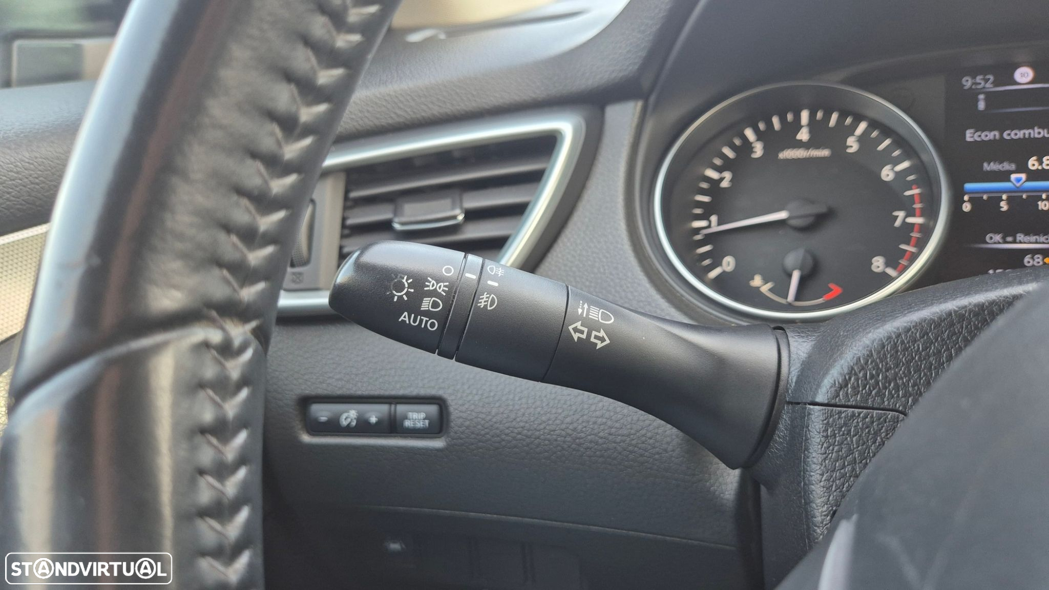 Nissan Qashqai 1.2 DIG-T N-Connecta 18 - 29