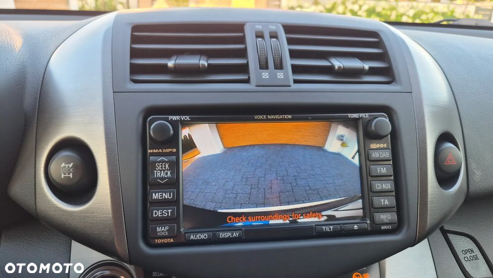 Toyota RAV4 2.0 4x4 Sol - 12
