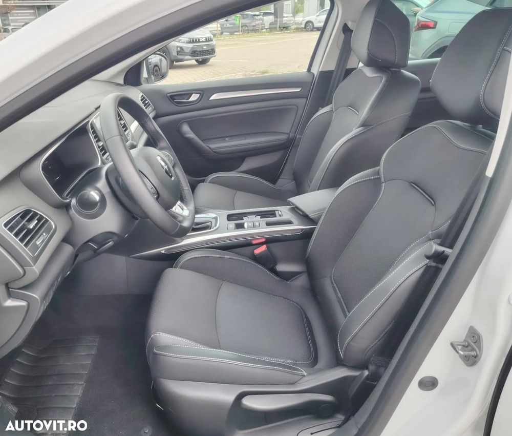 Renault Megane - 11