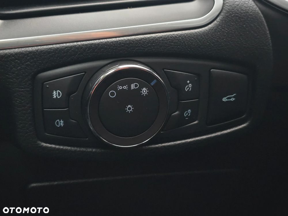 Ford S-Max 2.0 EcoBlue Allrad TITANIUM - 29