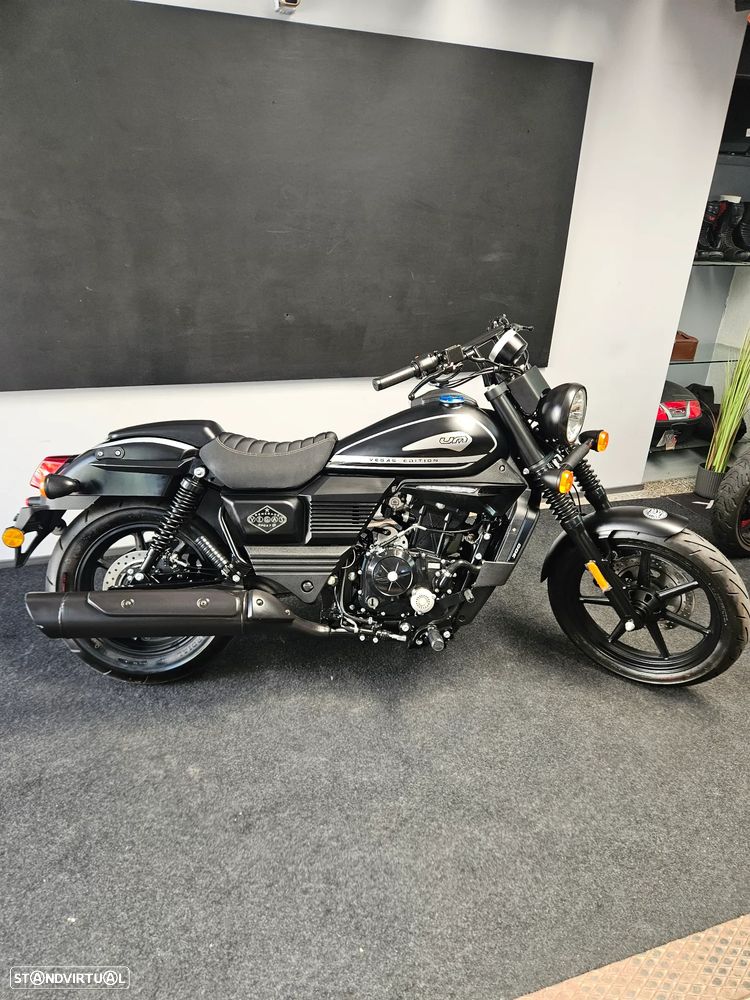 UM Renegade Vegas 300cc - 5
