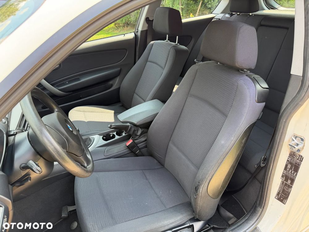 BMW Seria 1 116i - 14