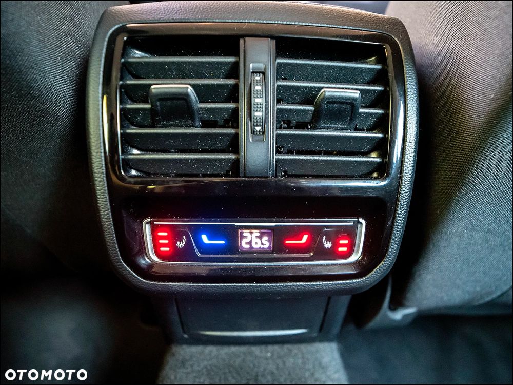 Volkswagen Passat - 35