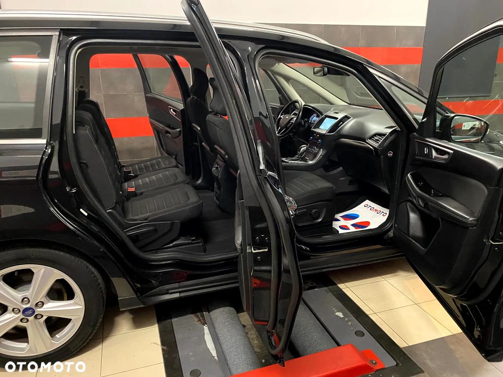 Ford Galaxy 2.0 EcoBoost Titanium - 18