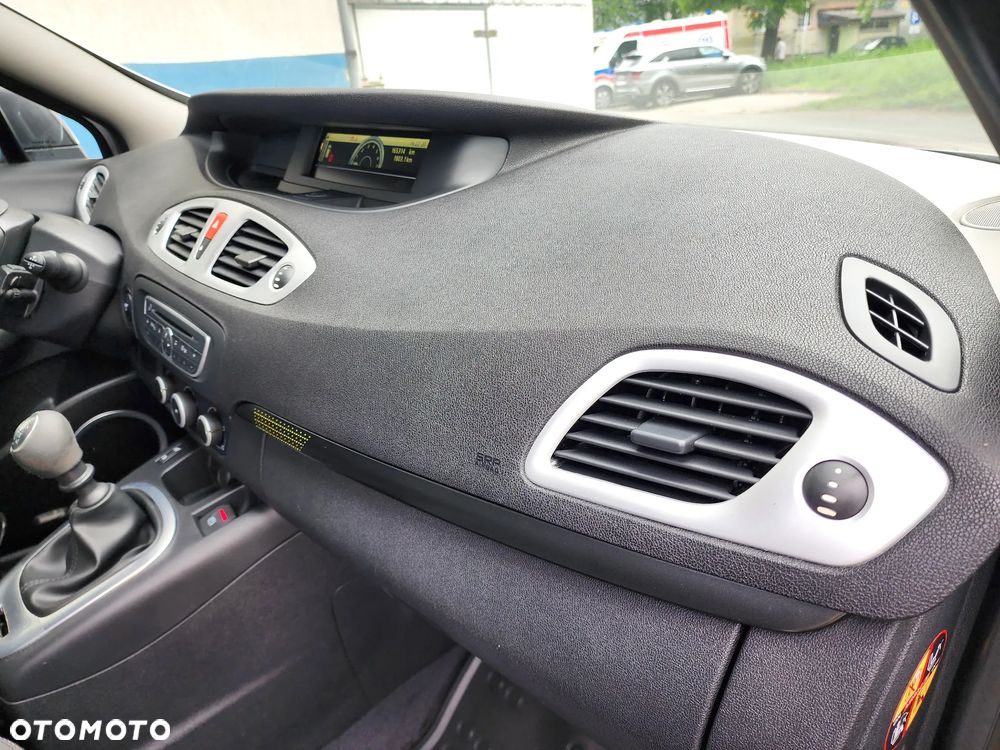 Renault Grand Scenic 1.6 16V 110 Dynamique - 27
