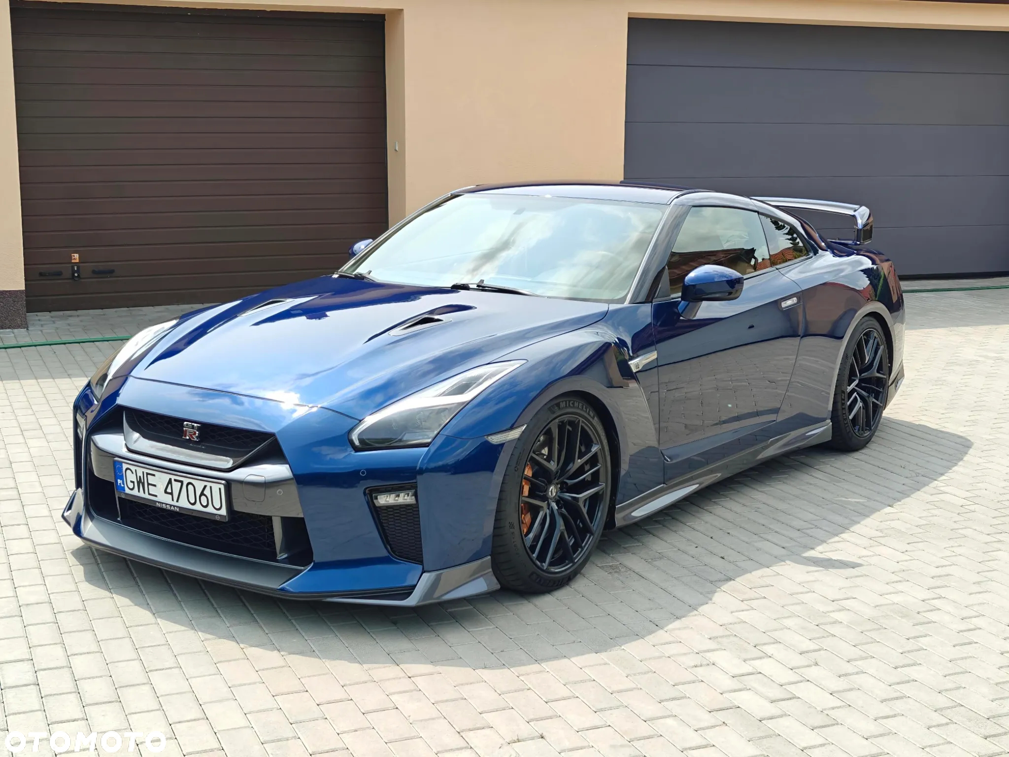 Nissan GT-R Prestige Edition - 2