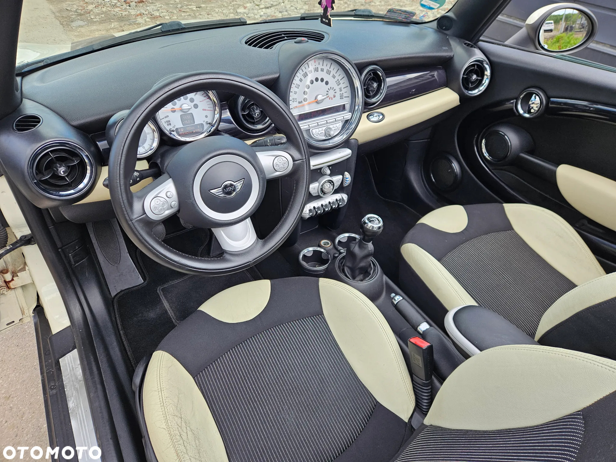 MINI Cooper Cabrio - 37