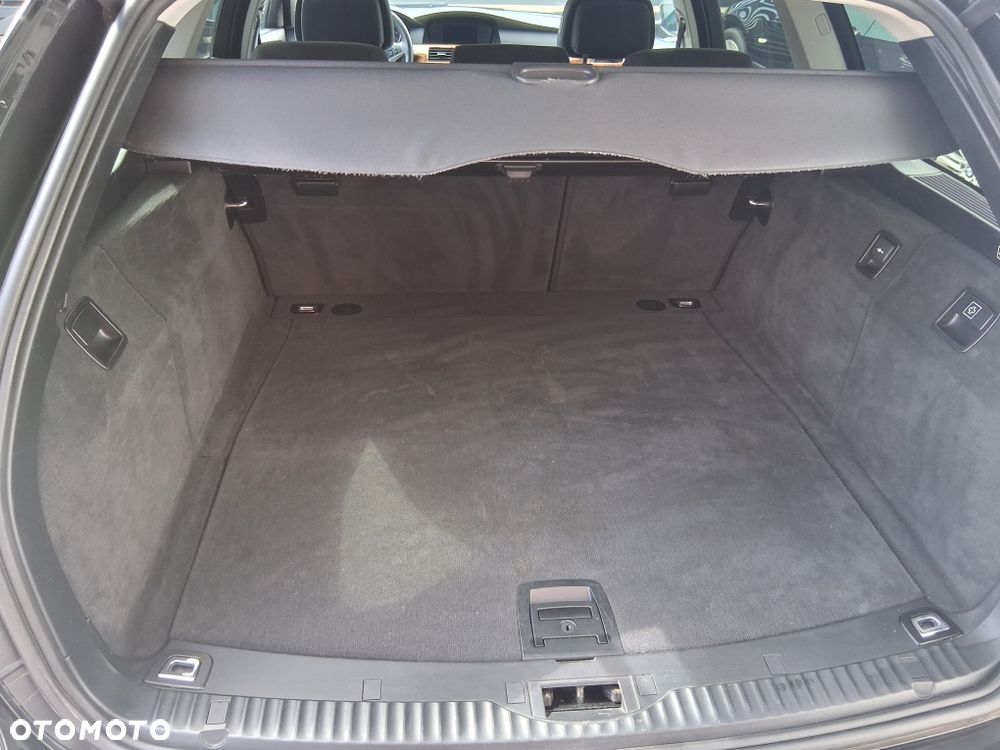 BMW Seria 5 520i - 8
