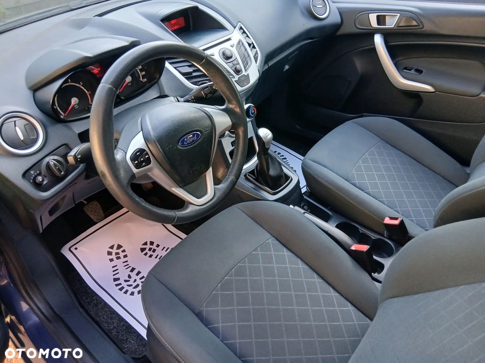 Ford Fiesta 1.25 Ambiente - 17