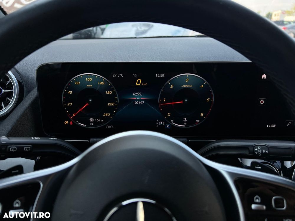 Mercedes-Benz GLA 200 d 8G-DCT Progressive - 23